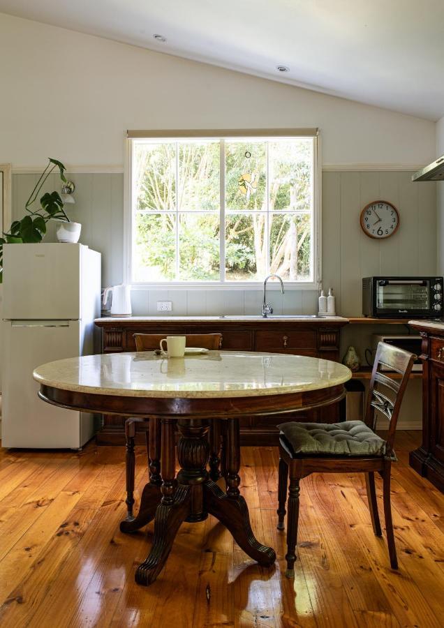 Romantic Cottage, Tamborine Mountain المظهر الخارجي الصورة